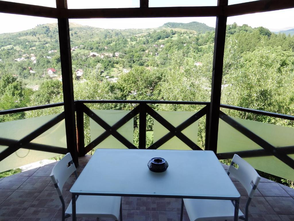 Pensiunea Cabana Veverita Valea Doftanei Trăisteni Exterior foto