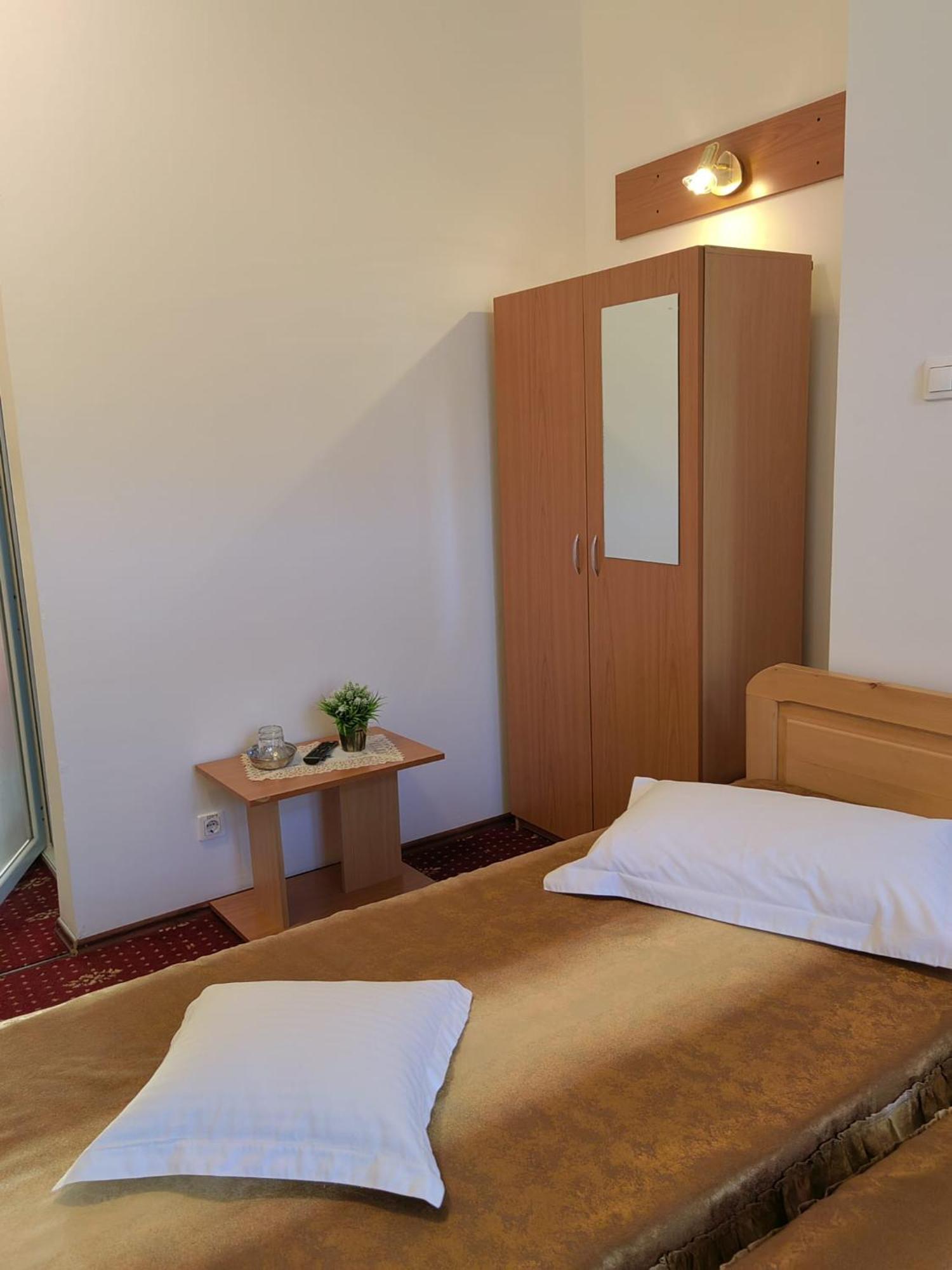 Pensiunea Cabana Veverita Valea Doftanei Trăisteni Exterior foto