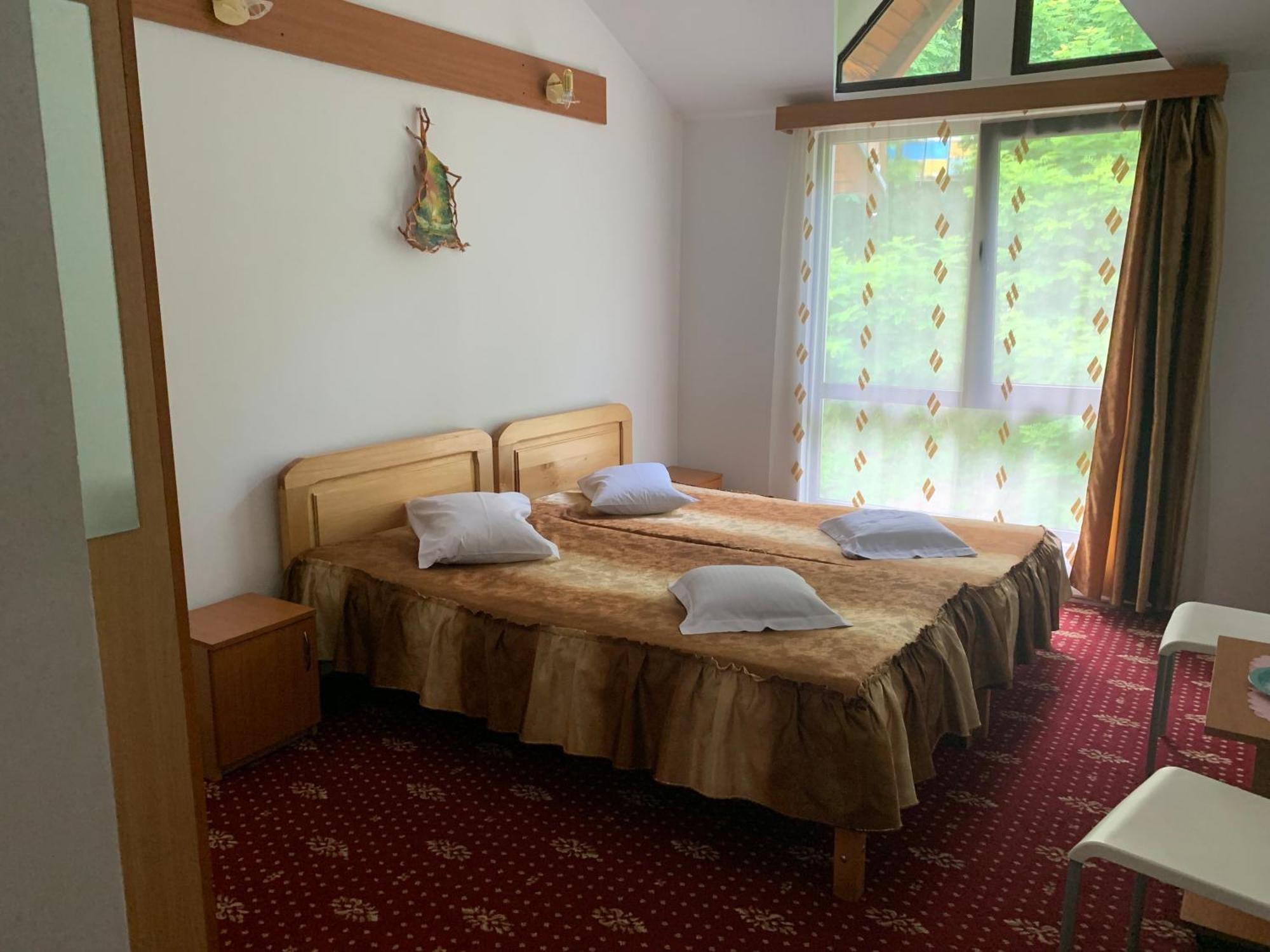Pensiunea Cabana Veverita Valea Doftanei Trăisteni Exterior foto