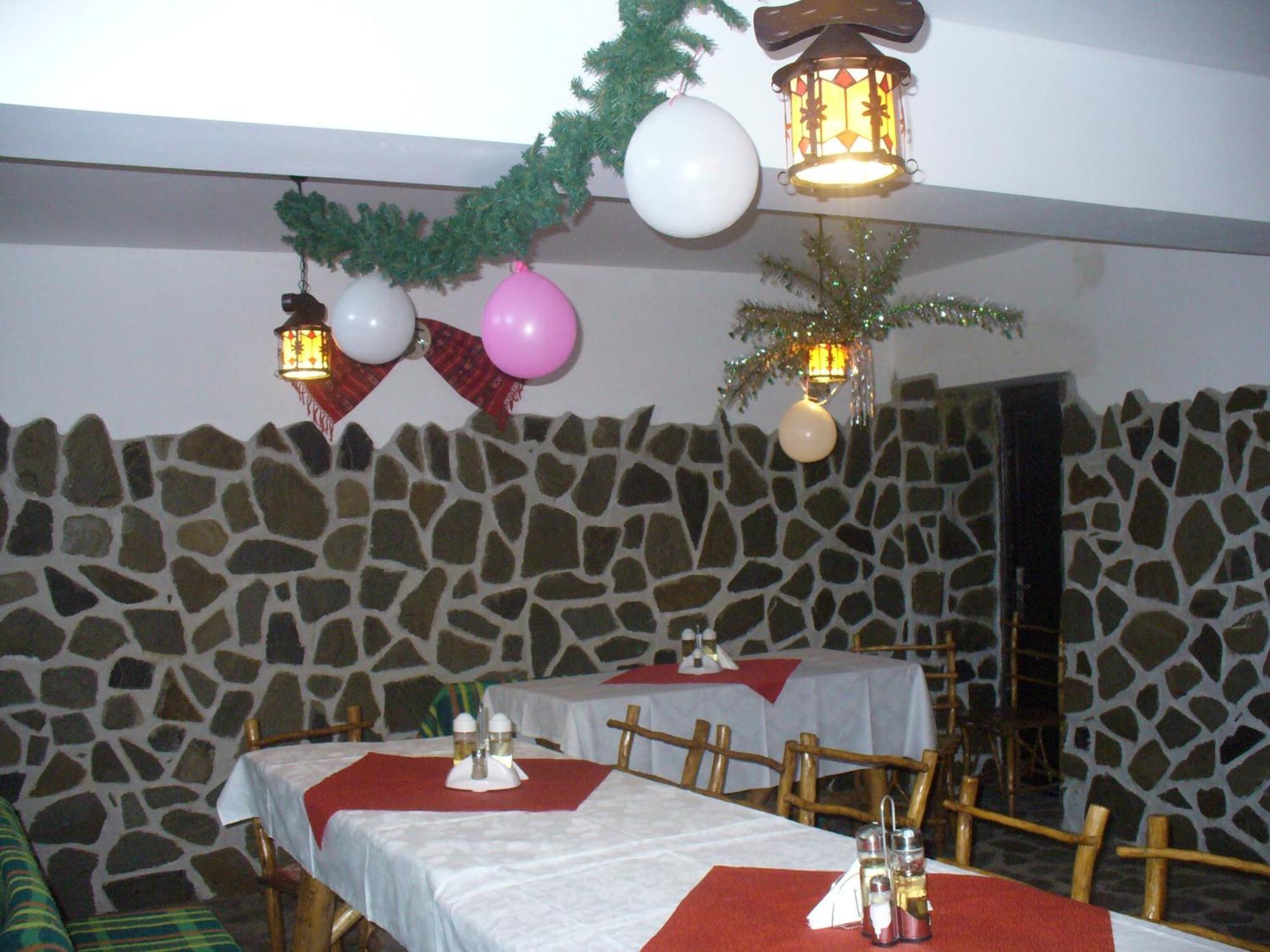 Pensiunea Cabana Veverita Valea Doftanei Trăisteni Exterior foto