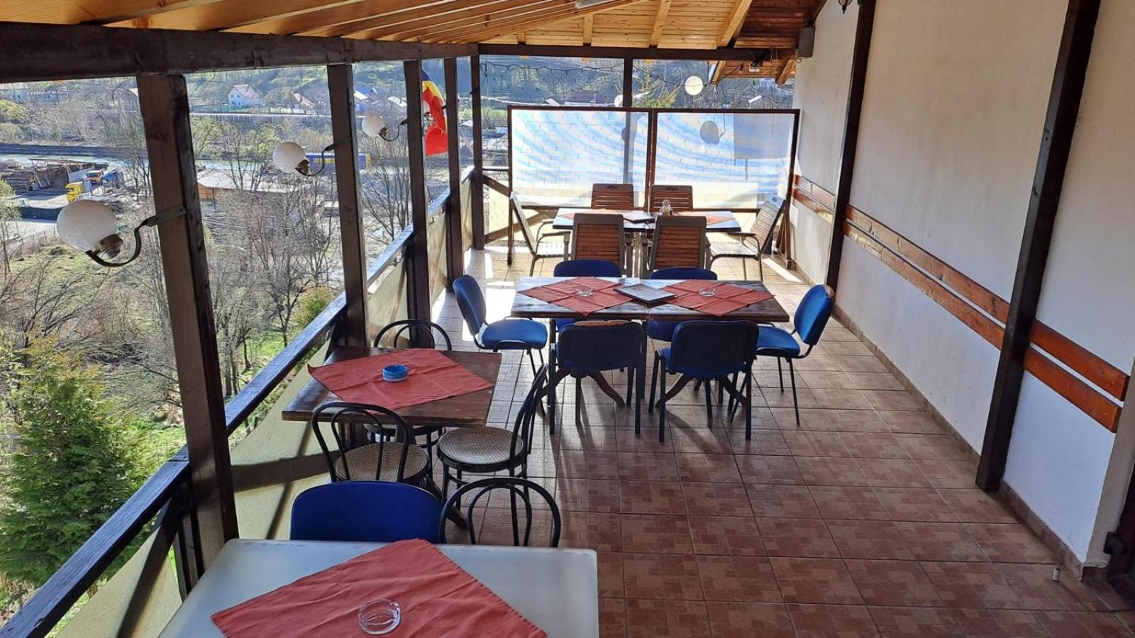 Pensiunea Cabana Veverita Valea Doftanei Trăisteni Exterior foto