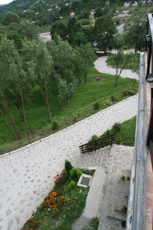 Pensiunea Cabana Veverita Valea Doftanei Trăisteni Exterior foto