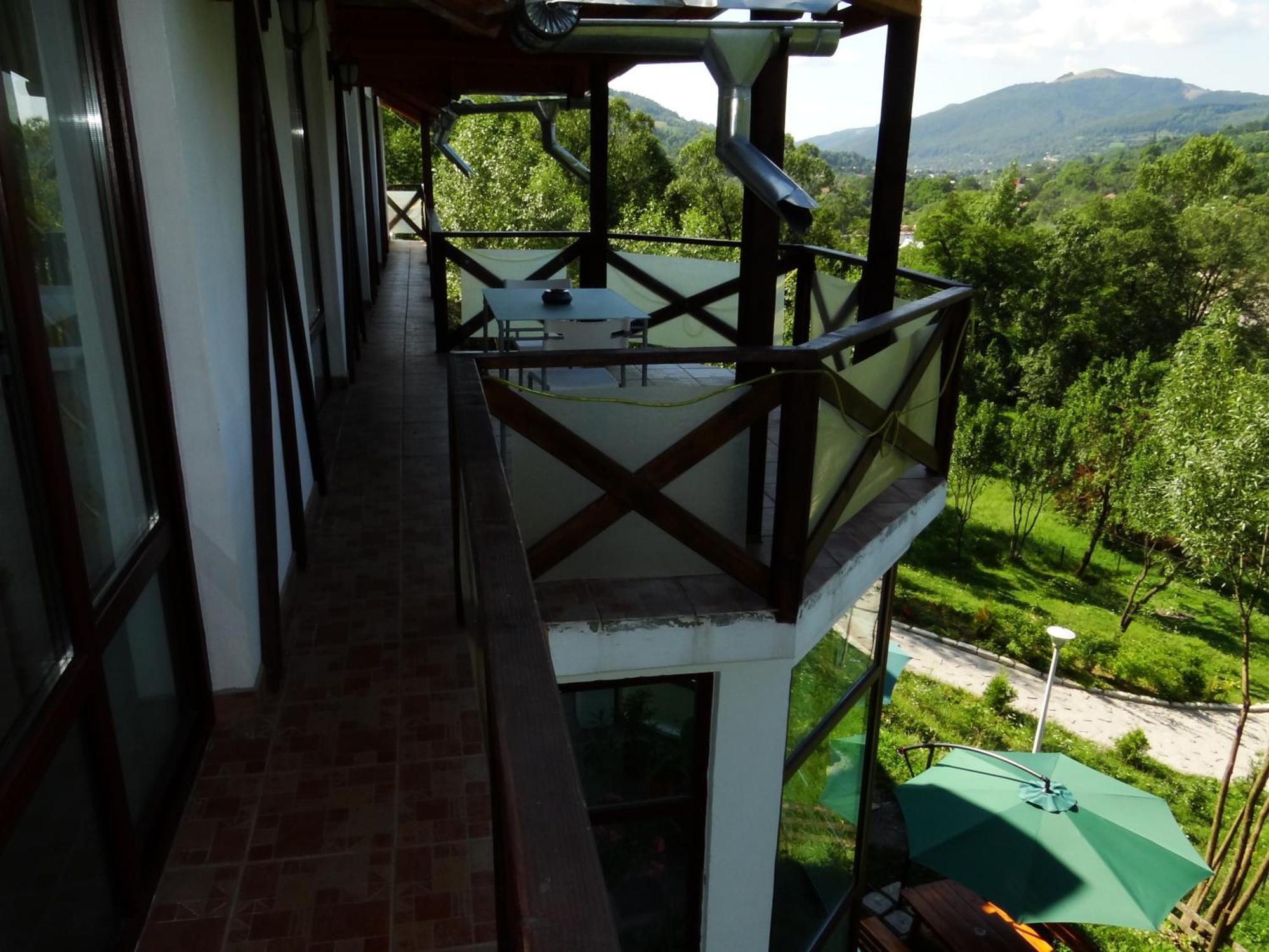 Pensiunea Cabana Veverita Valea Doftanei Trăisteni Exterior foto